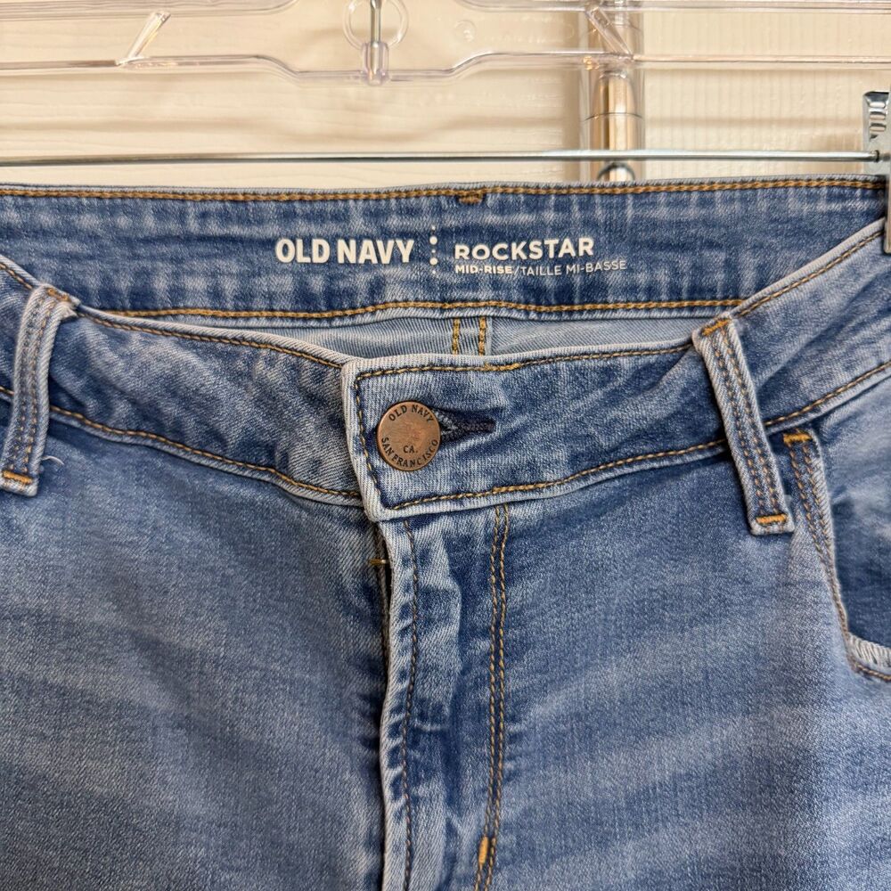 Old Navy Rockstar Mid-Rise Distressed Skinny Jeans Size 16 Regular - Picture 3 of 5